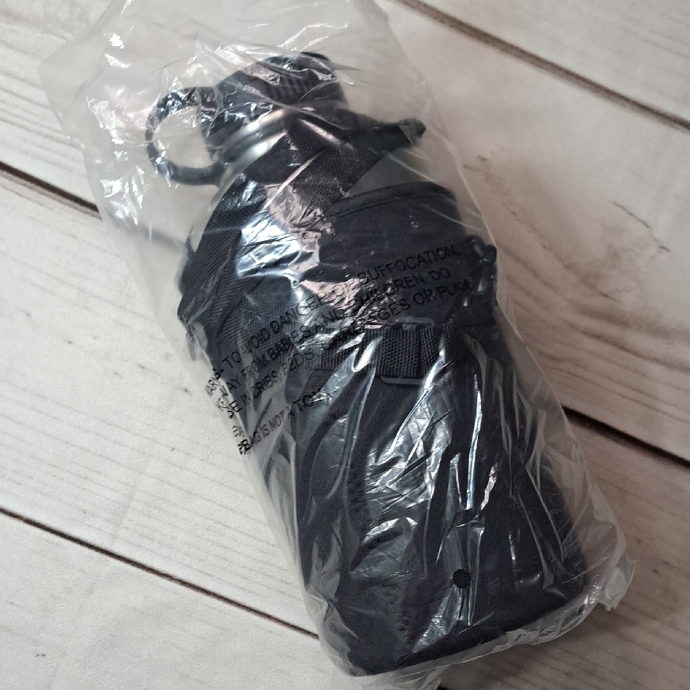Black Insulated Water Bottle Carrier